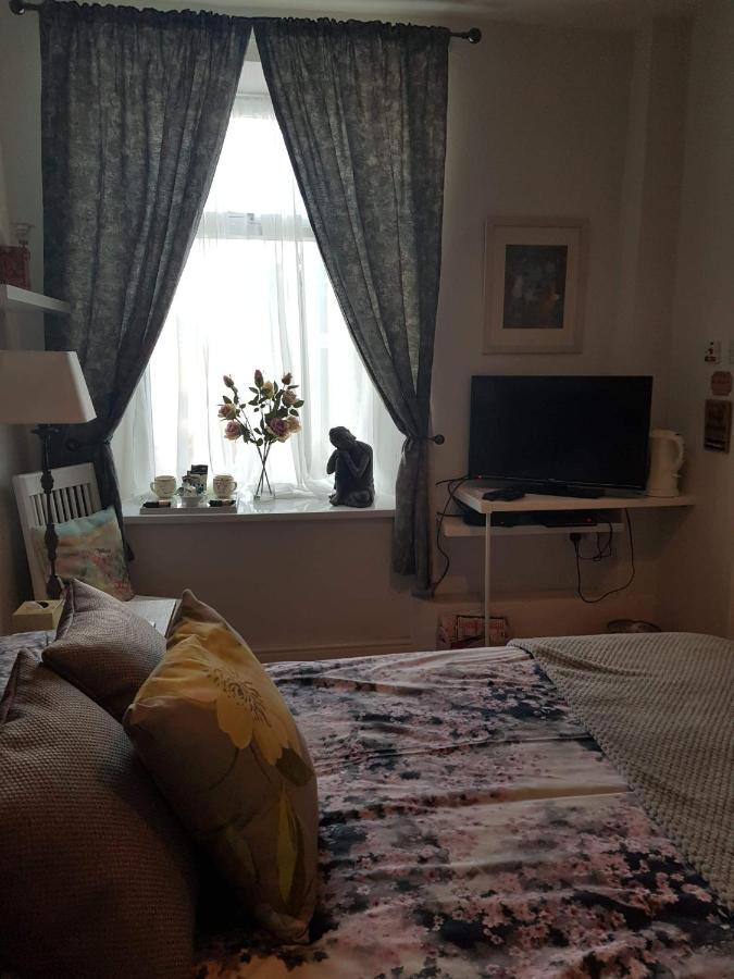The Pavilion Guest House Millom Bagian luar foto