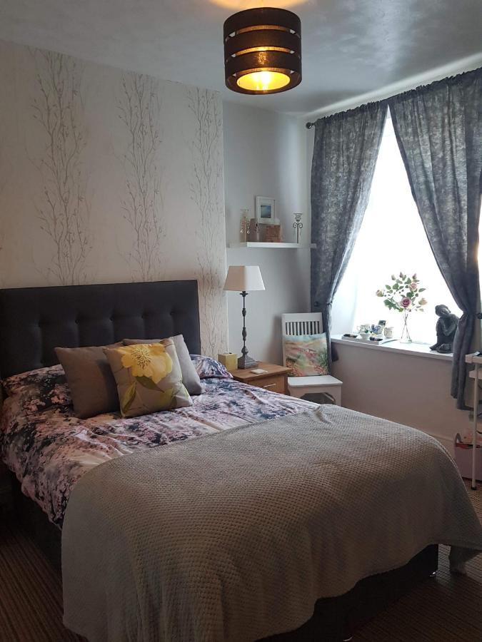 The Pavilion Guest House Millom Bagian luar foto